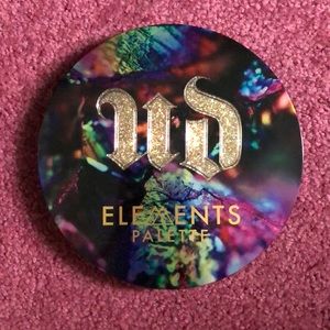 Urban Decay elements palette